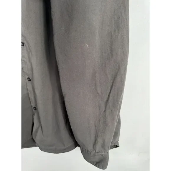 Mika Jaymes Men's Medium Gray Long Sleeve Button Down Shirt‎